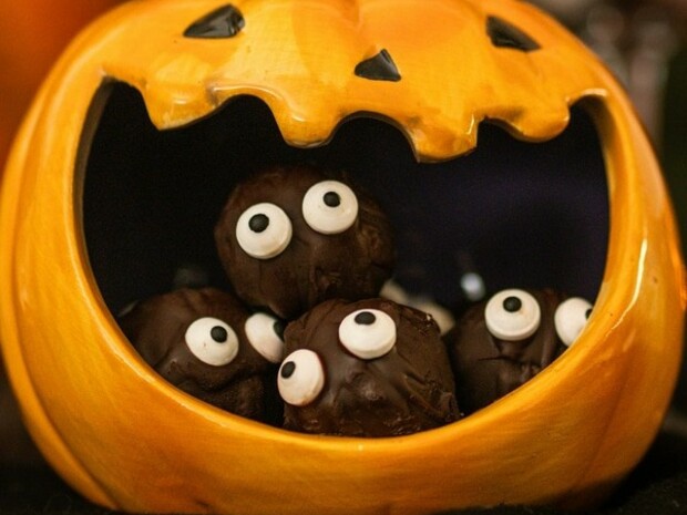 Halloweenkugeln: Ein schrecklich leckerer Snack