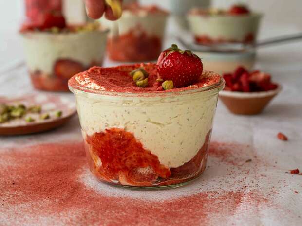 Pistazien-Erdbeer-Tiramisu