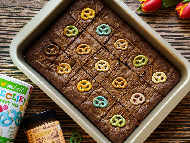 Wielkanocne brownie z precelkami: połączenie, które zachwyci!