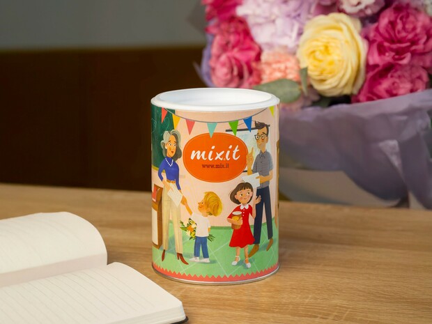 Un „mulțumesc” plin de gust: Descoperă deliciile Mixit în ediția limitată pentru profesori!