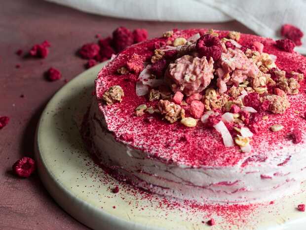 Ružová palacinková torta: dobrota od srdca