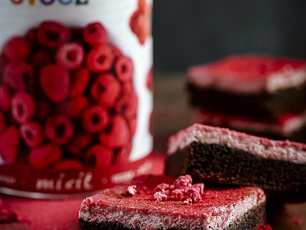 Recept: Brownie Cheesecake s lyo malinami