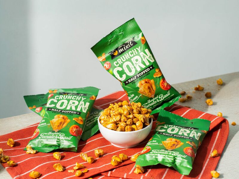 Crunchy corn – Rajče & bazalka do kapsy
