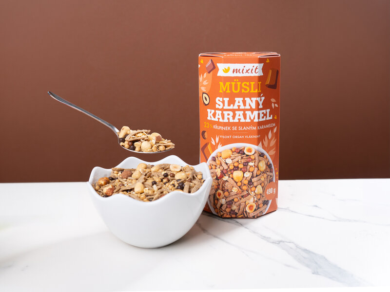 Pečený Mixit - Slaný karamel & lískové oříšky