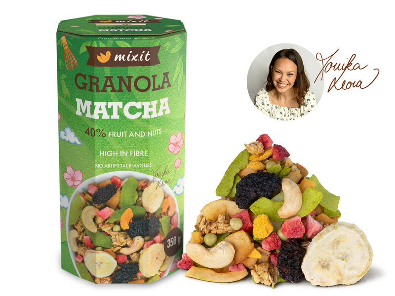 Granola z pece Moniky Leové – Matcha