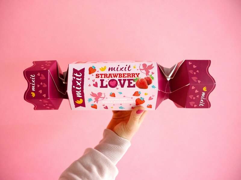 Mixit Bonbon tele egész ropogós eperrel