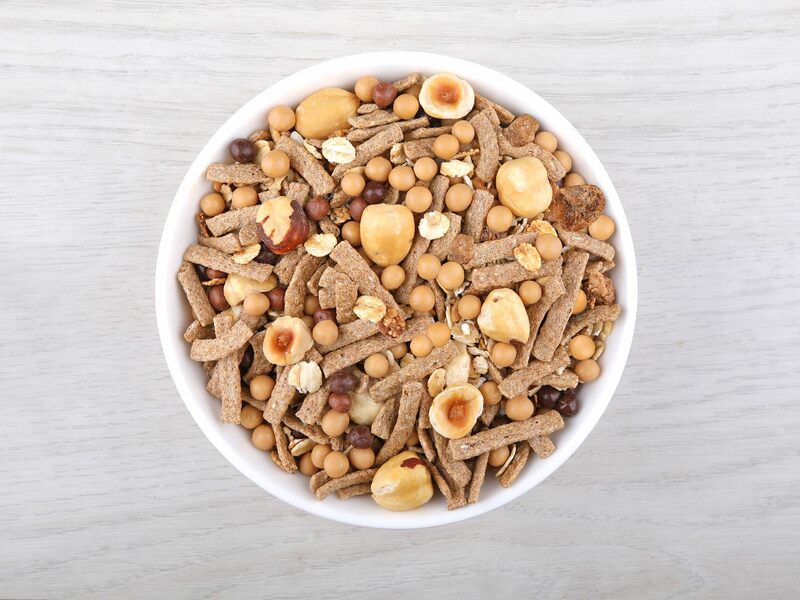 müsli vláknina slaný karamel orechy čokoláda snídaně