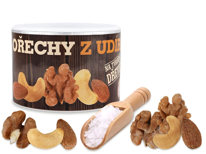 ořechy kešu mandle vlašáky udírna sůl