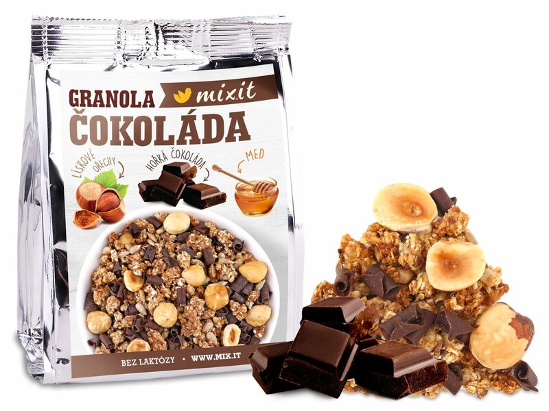 granola čokoláda orechy lieskovce raňajky porcia