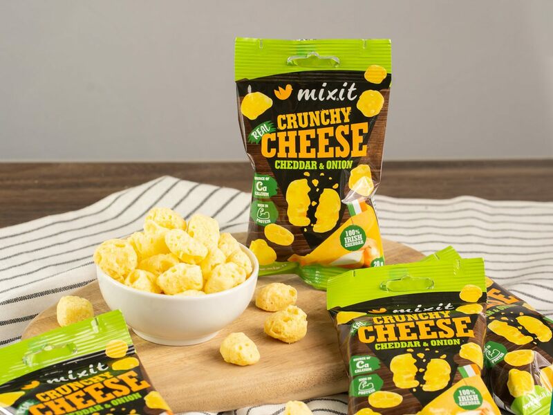 Chrupiący ser do kieszeni - irlandzki cheddar & cebula (10 szt.)