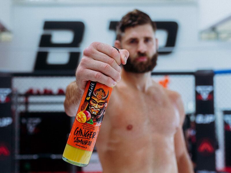 Mixit Ginger Samurai – Zázvorový nápoj s mangem Jirky Procházky