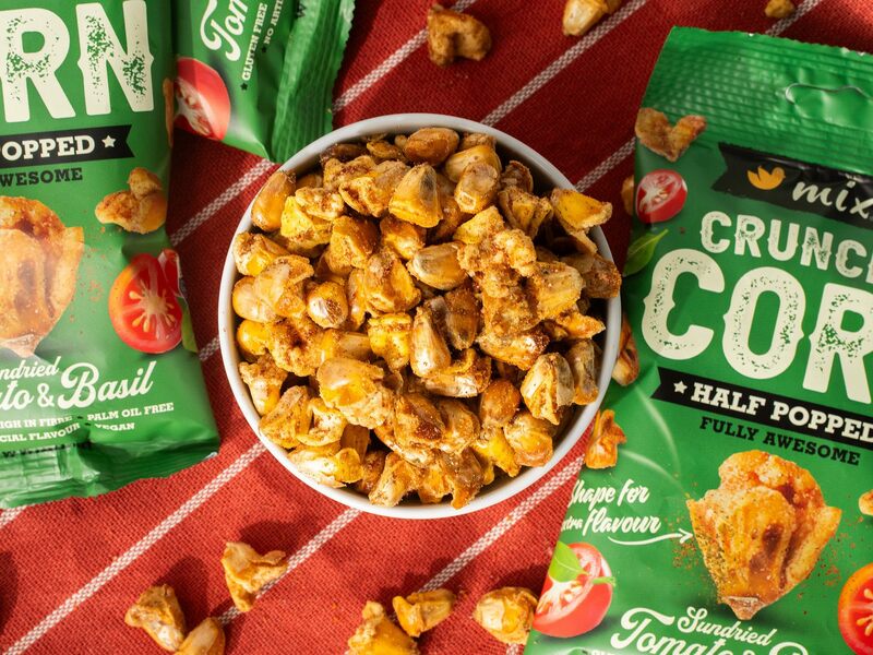 crunchy corn, popcorn, salty, piripiri, cheddar, basil, tomato