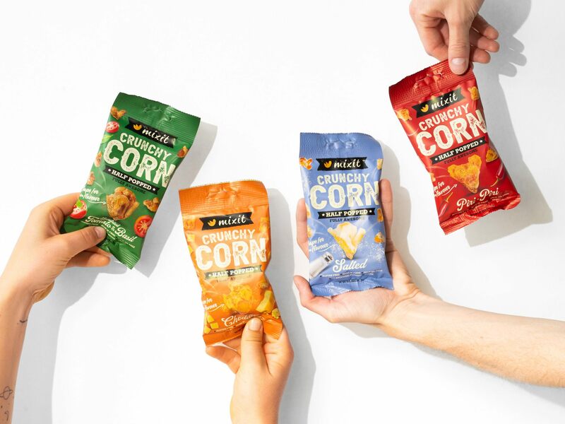 crunchy corn, popcorn, salty, piripiri, cheddar, basil, tomato