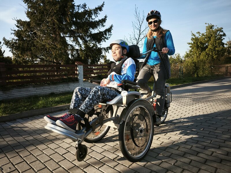 Dar pro Péťu na potřebné fyzioterapie po autonehodě