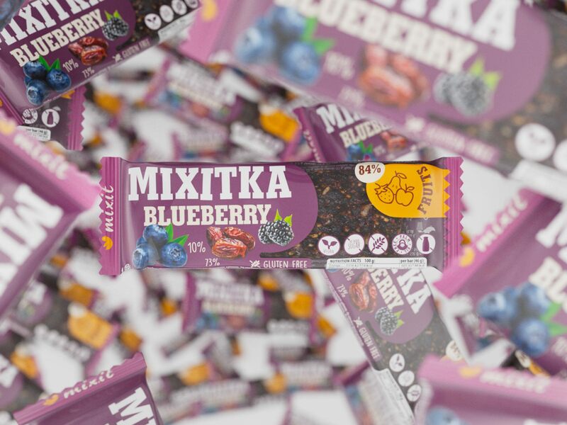 mixitka tyčinka svačina ovoce borůvka energie výlet