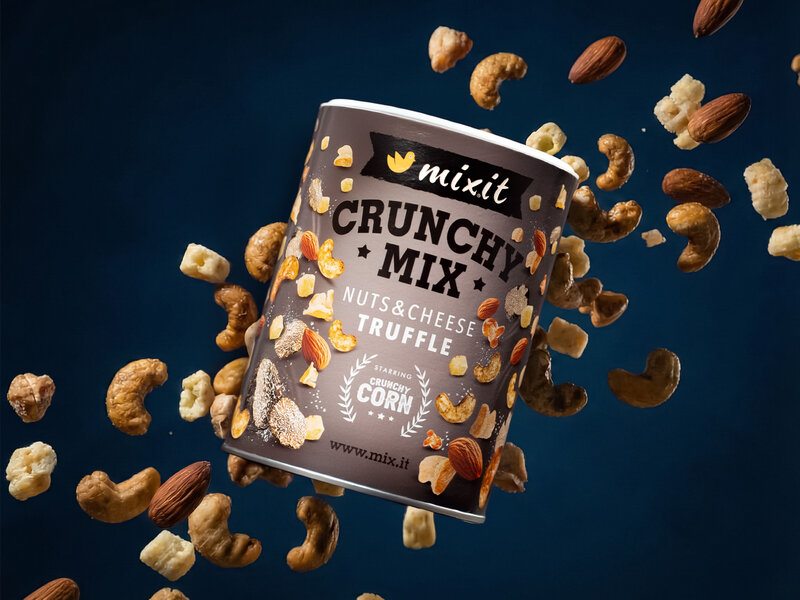 Crunchy mix - Sýr, crunchy corn a oříšky s lanýžem