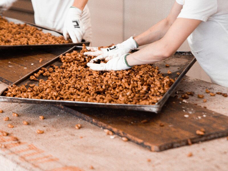 Velké oříšky z pece – med a chilli (350 g)