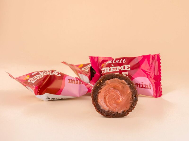 Mini Crème boule – tři druhy datlových koláčků v tubusu osmihran