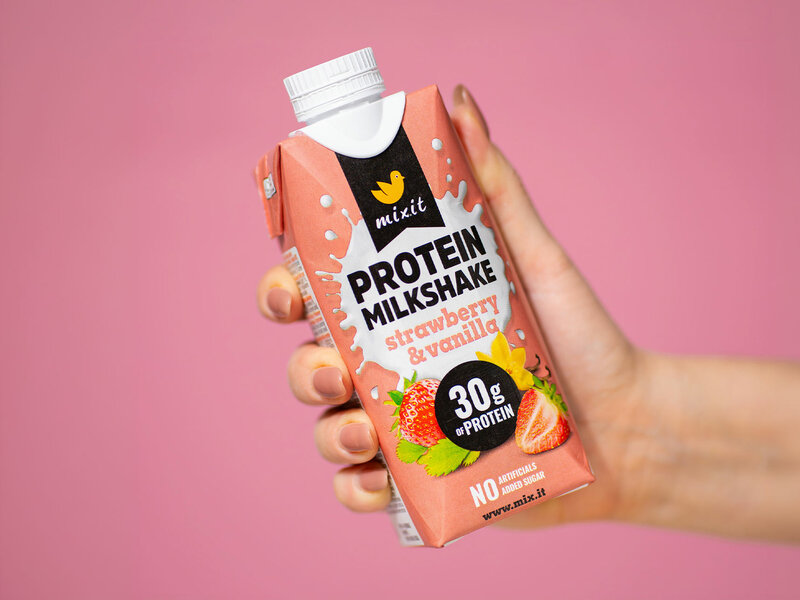 Mixit proteinový milkshake – Jahoda & vanilka (6 ks) 
