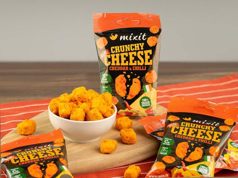 Křupavý sýr do kapsy – Irský cheddar s chilli