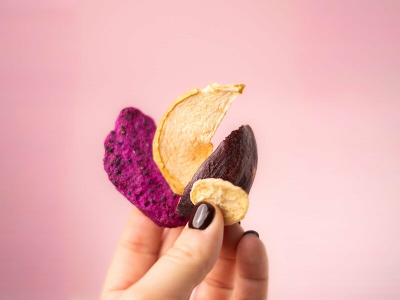 Grands fruits de l’amour – Prune, pomme, banane et fruit du dragon