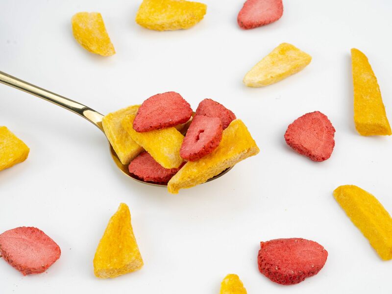 Velké křupavé ovoce – Mango a jahoda	