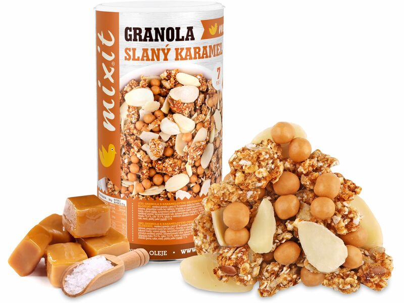 granola slaný karamel ořechy