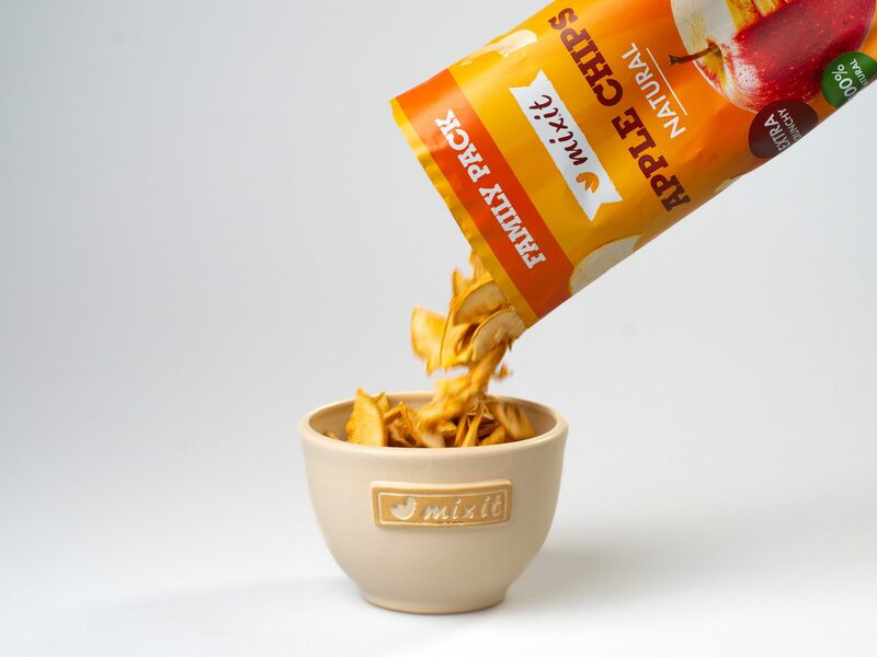 Velké jablečné chipsy od Mixit, varianta Natural