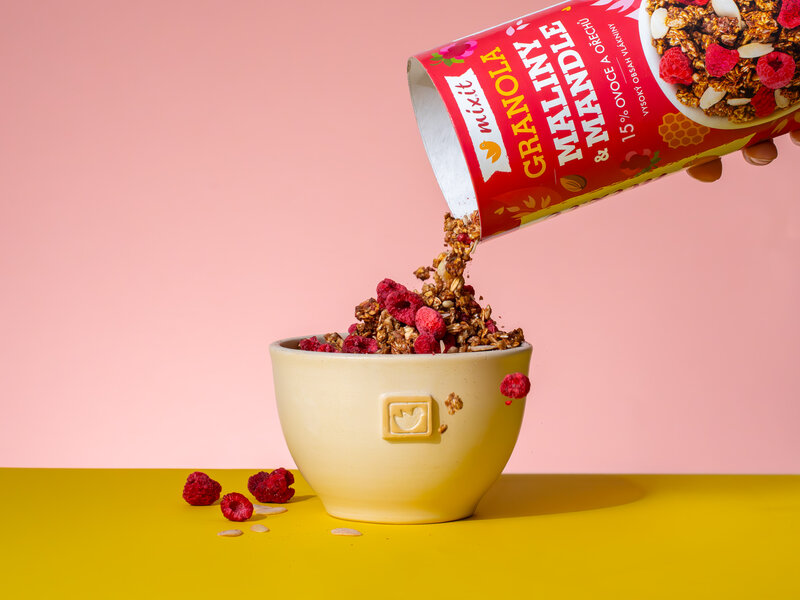 Granola z pece – Maliny a mandle