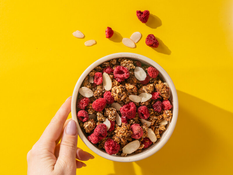 Granola z pece – Maliny a mandle